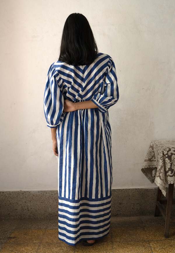 IKKIVI Nidar Tea Dress - Blue