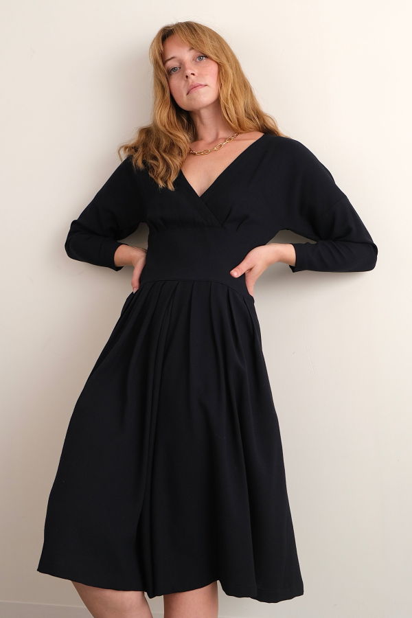 Hermine Vintage 90s Ink Wool Pleated Long Sleeve V-Neck Midi Dress - Black