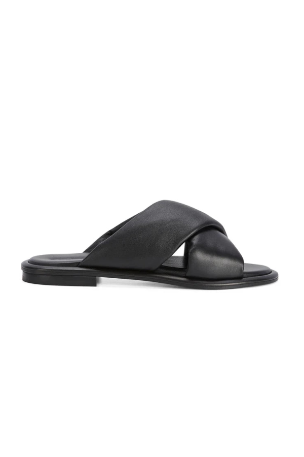 BAY OF ANGELS Navi Sandal - Black