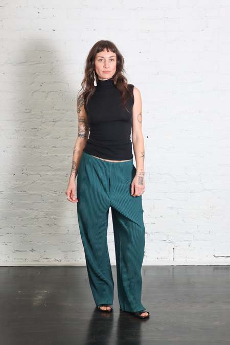 HOMME PLISSÉ ISSEY MIYAKE Agate Pleats Pant | Garmentory