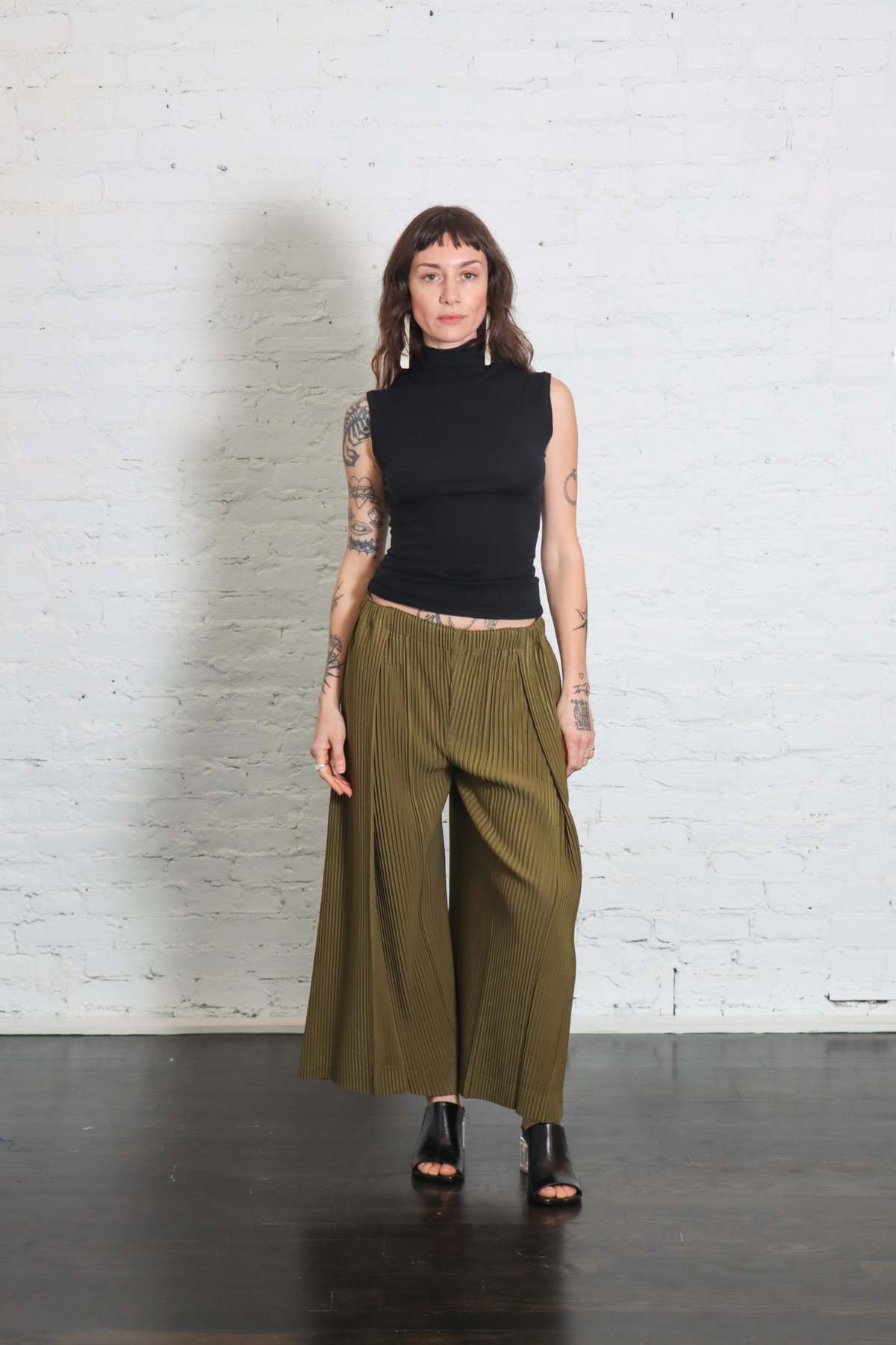 HOMME PLISSE ISSEY MIYAKE Pleats Bottoms 2 Pants - Image 8 of 9