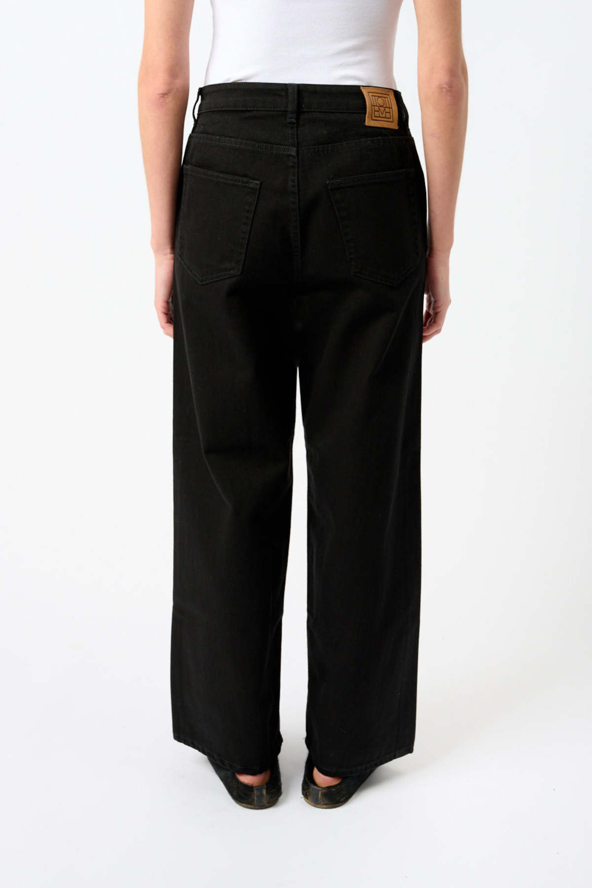 Totême Flair Denim Jeans - Black Rinse - Image 4 of 4