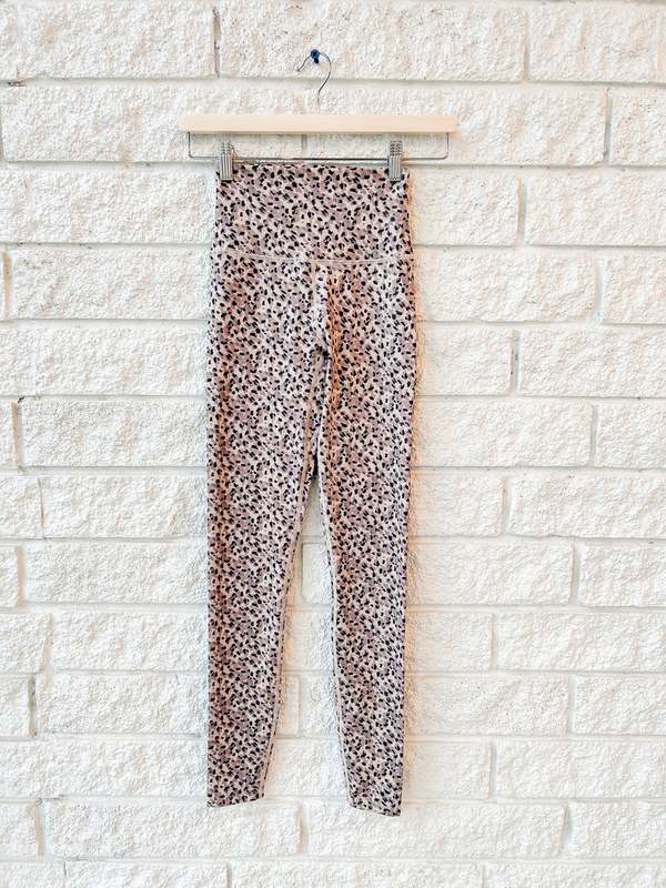 Varley Freesoft High Rise 28 Leggings - Coffee Quartz Cheetah Varley Freesoft High Rise 28 Leggings - Coffee Quartz Cheetah