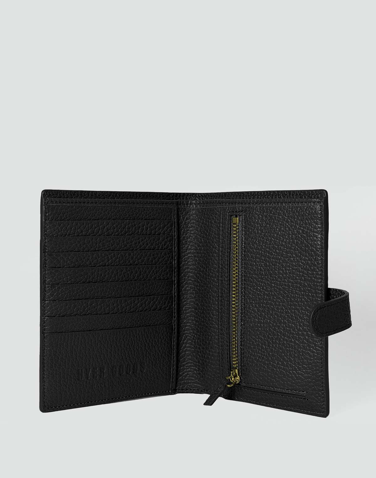 Hyer Goods Il Viaggio Leather Passport Wallet - Image 2 of 9