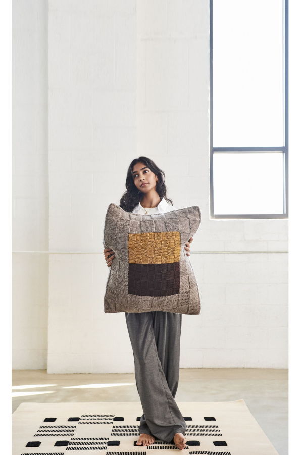 Variously Andes Pillow - Topaz/Maroon Brown/Grayish Brown