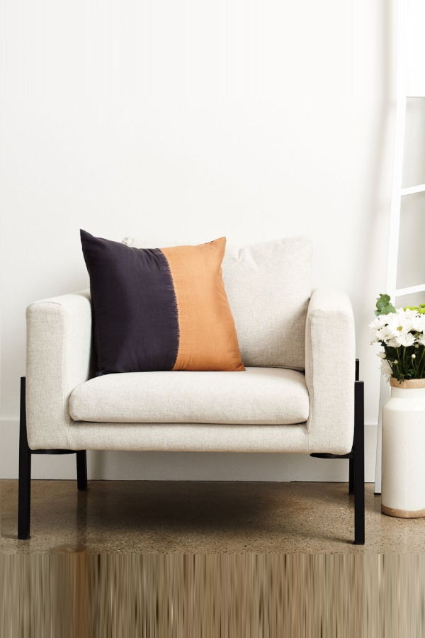 Variously Kala Pillow - Black/Gold