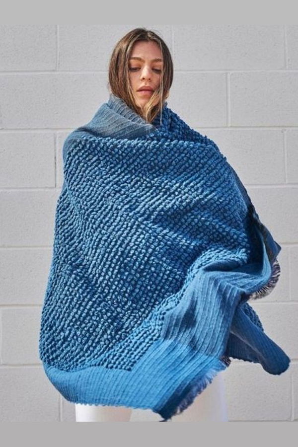 Variously Macaroon Midnight Handloom Throw - Midnight/Navy Blue