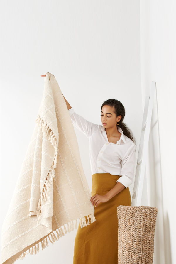 Variously Sea Shell Throw - White