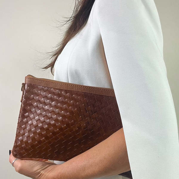 Deux Mains Woven Crossbody Bag