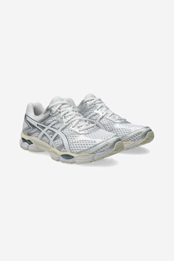 ASICS Gel-Cumulus 16 Sneakers - White
