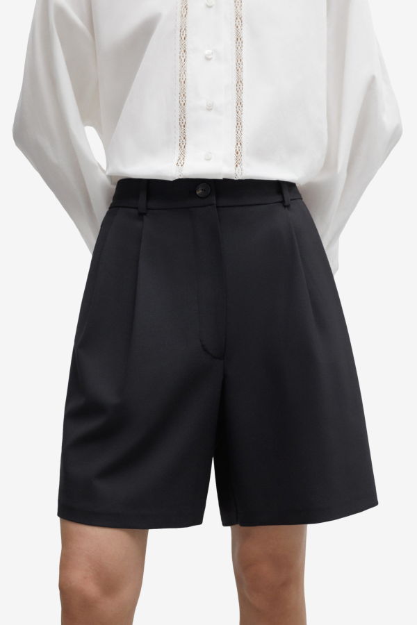 Cordera Tailored Bermuda Shorts - Black