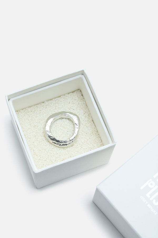 HOMME PLISSE ISSEY MIYAKE Cavern Ring - Riverside Gray