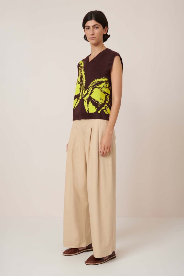 Kowtow Wingspan Vest - Mahogany