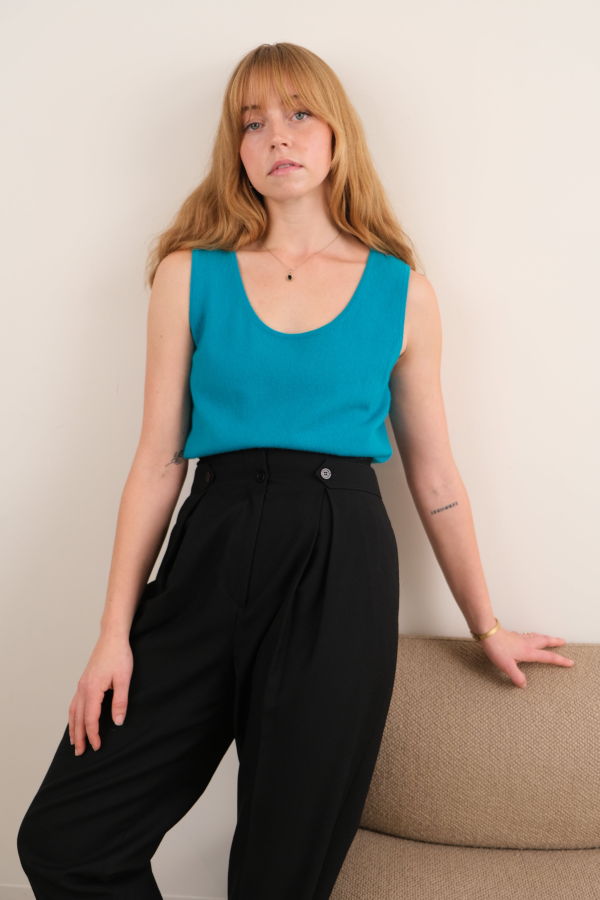 Hermine Vintage 00s Aegean Neiman Marcus Cashmere Sleeveless Sweater - Blue