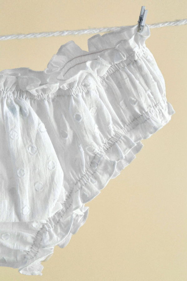 Loup Charmant Signature Bloomer - White Swiss Ellipse