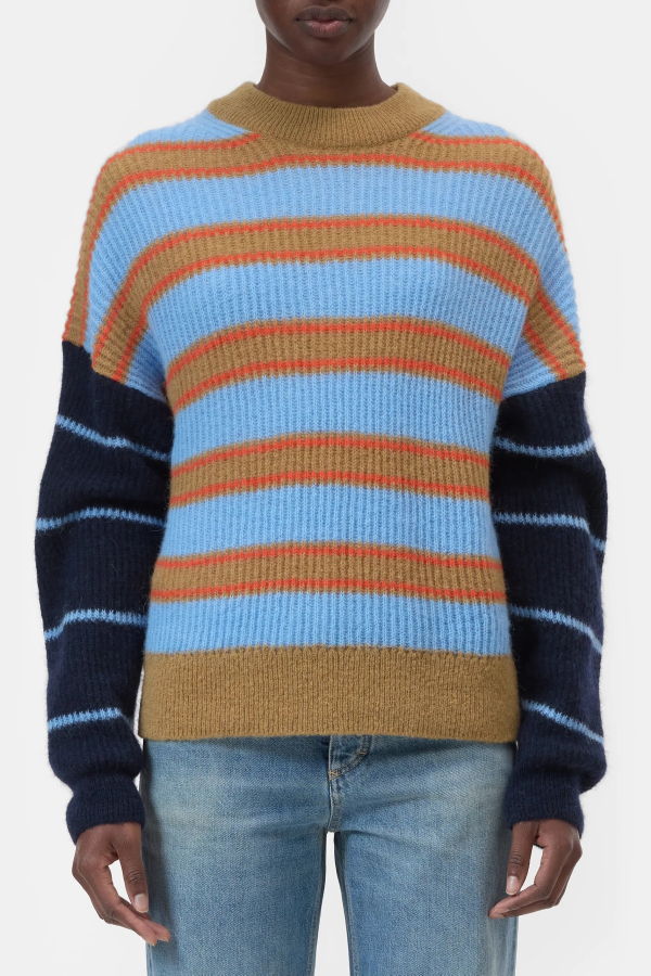 Closed Crew Neck Long Sleeve Sweater