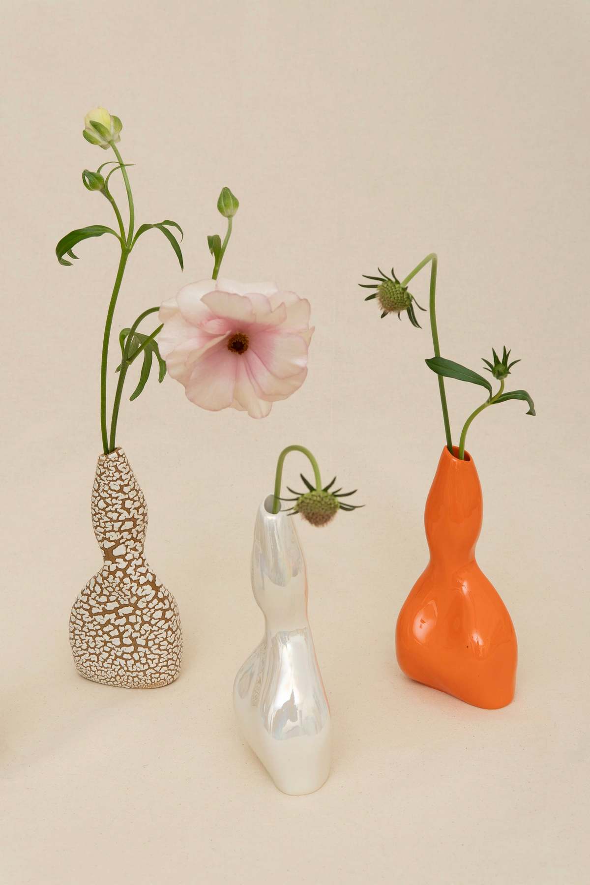 Doux Studio Ceramics Femme Vase 1 - Image 2 of 13