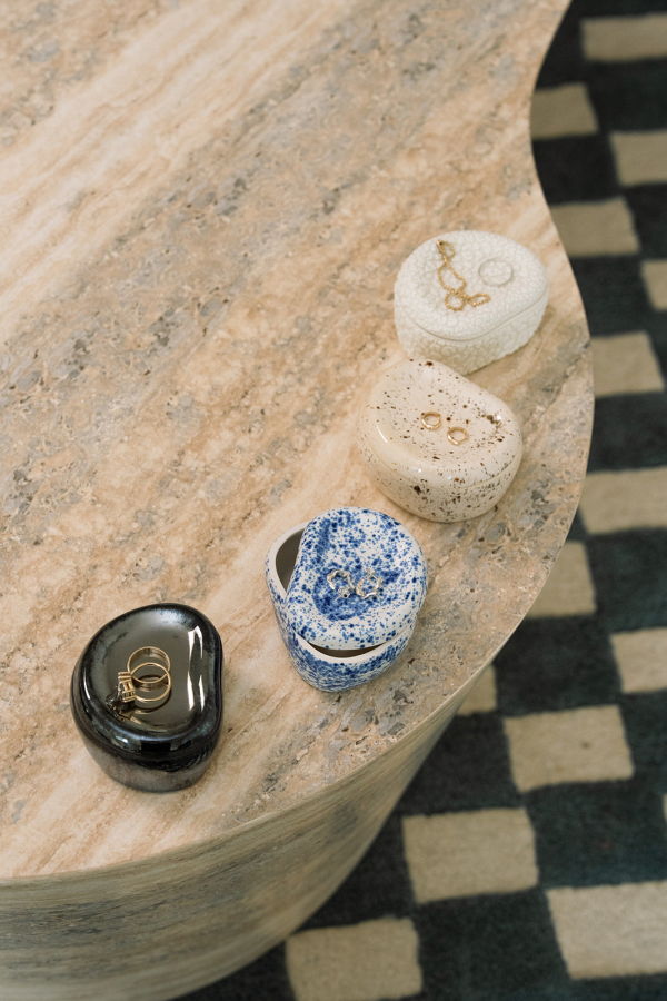 Doux Studio Pebble Shaped Box With Tray Lid Box