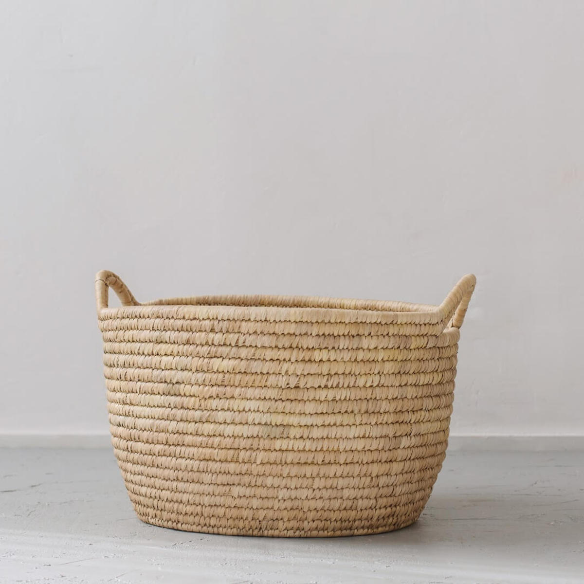 Will & Atlas Palm Leaf Low Oval Laundry Basket - Image 3 of 6