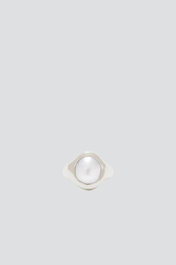Hernn Herdez Sterling Silver Simple Pearl Ring Hernn Herdez Sterling Silver Simple Pearl Ring