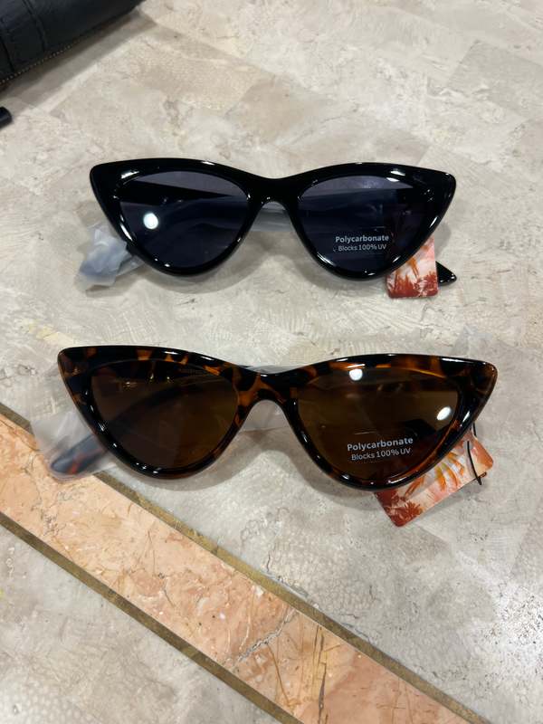 Ri-Ri-Ku Pierced Pearl Cat Eye Sunglasses