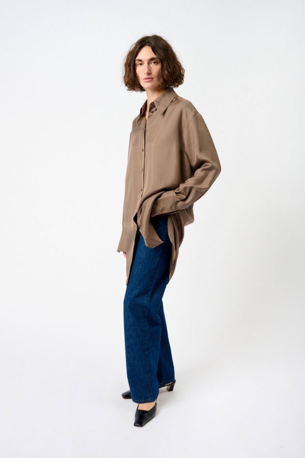 Rohe Signature Elongated Silk Shirt - Forest