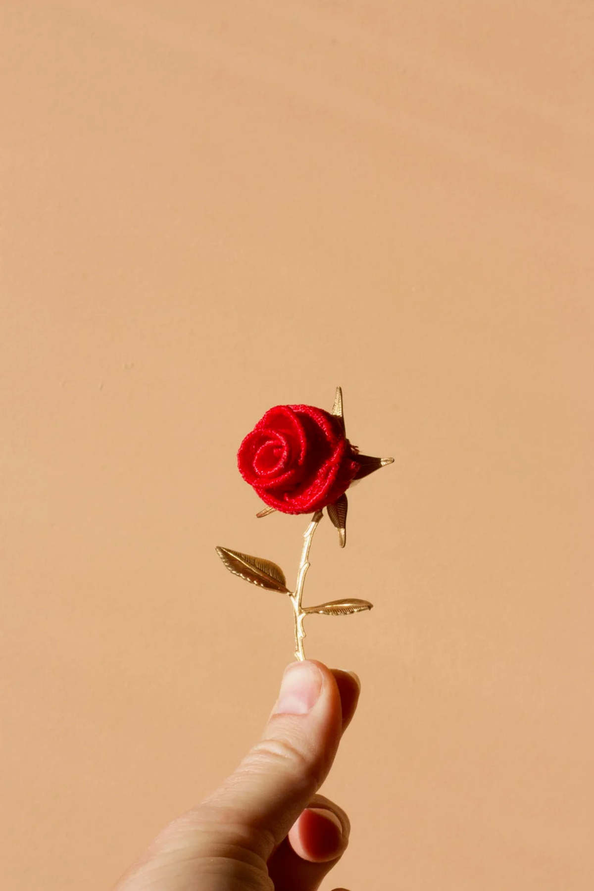 This Ilk La Rose Brooch - Image 2 of 5