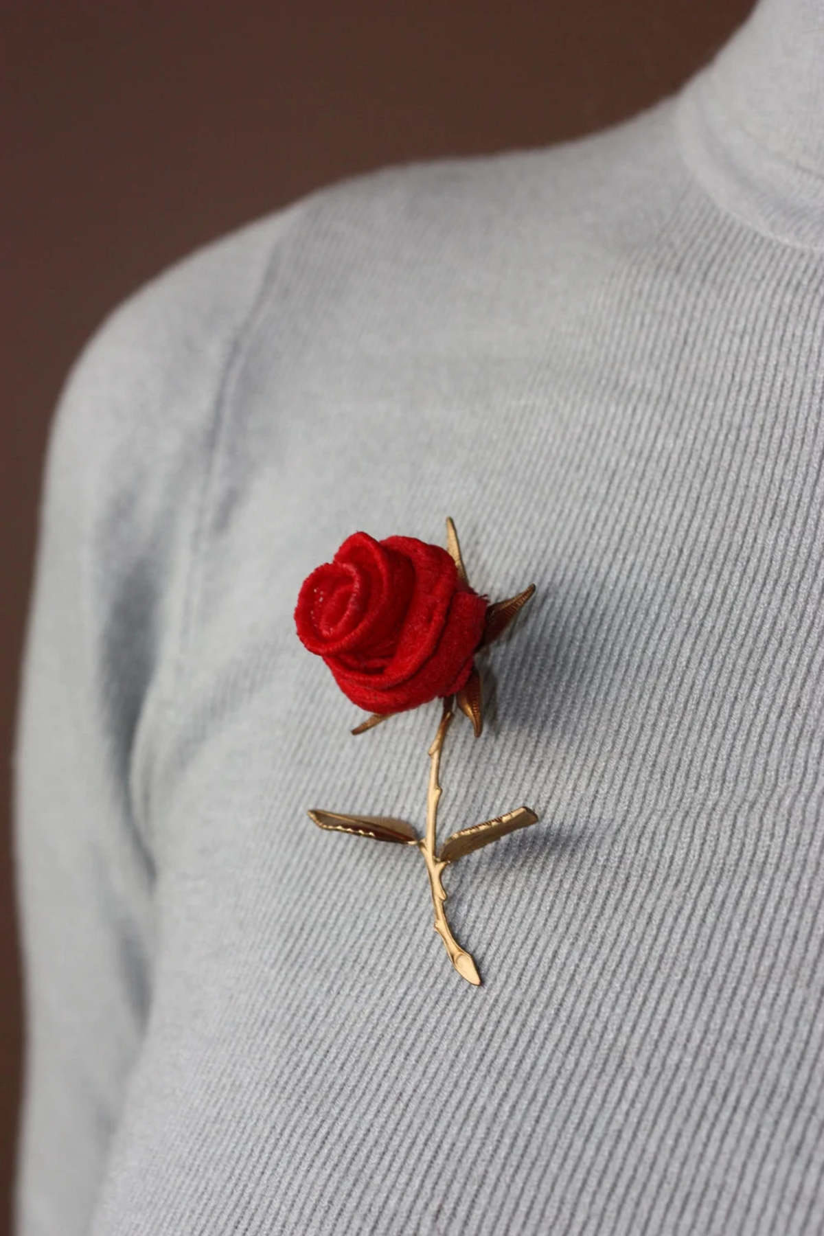This Ilk La Rose Brooch - Image 4 of 5