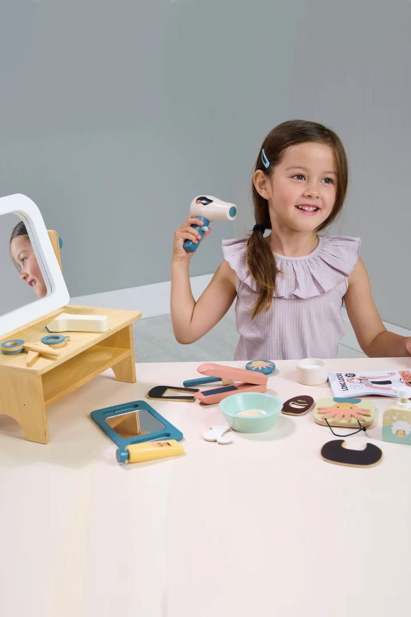 Tender Leaf Toys Hair Salon Toy Set