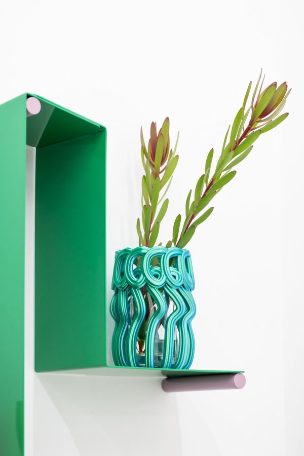 Form & Seek Frosting Vase