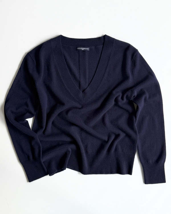 PURECASHMERE NYC Oversized V Neck Sweater