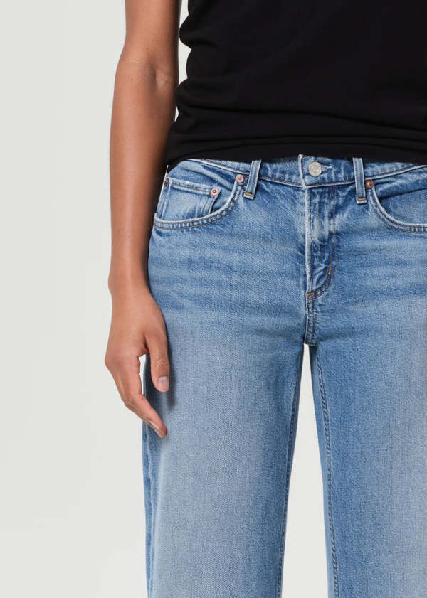 AGOLDE Low Rise Slim Stretch Jeans in Kindle