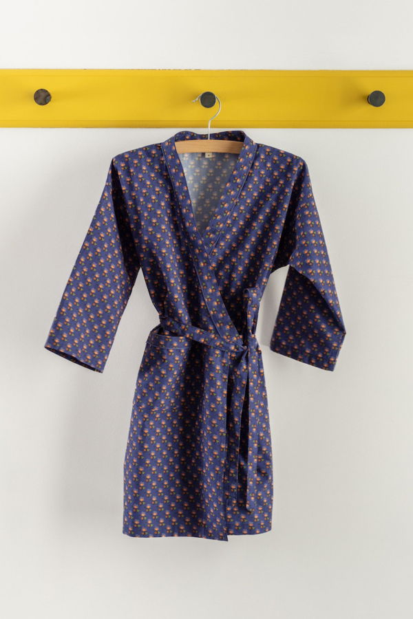 Kids Caramel CHILDREN NIGHT ROBE H23 - NAVY POSY PRINT