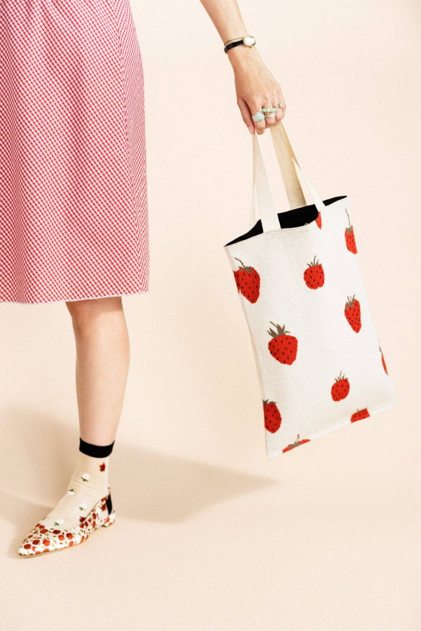 Hansel from Basel Ichigo Tote Bag - Ivory