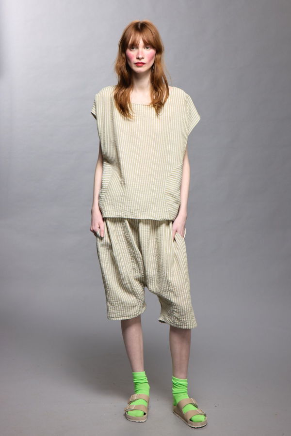 Meg Circle Pocket Top