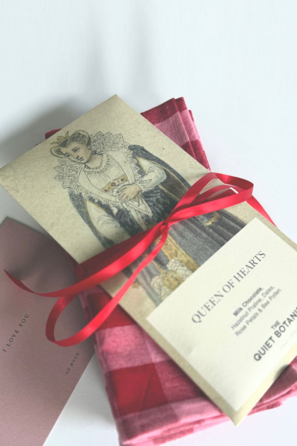 QUIET BOTANIST Queen of Hearts Chocolate Bar Soap