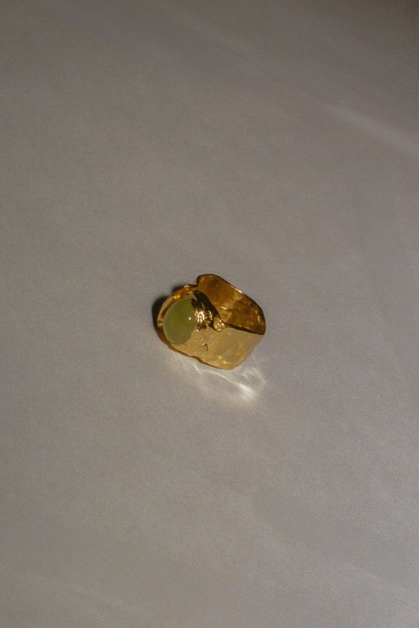 Simuero Uva Ring in Gold/Green Prehnite