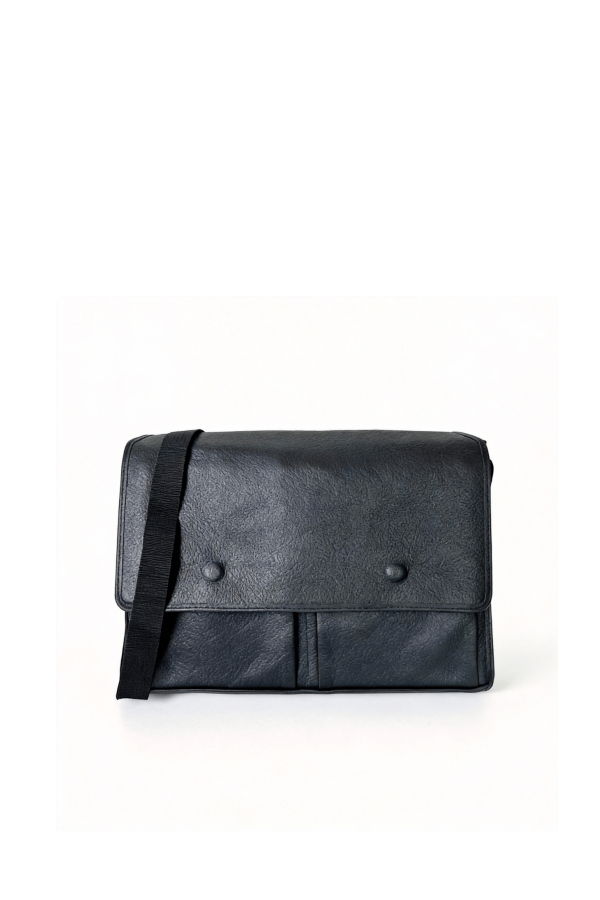 Deux Mains Leather Messenger Bag