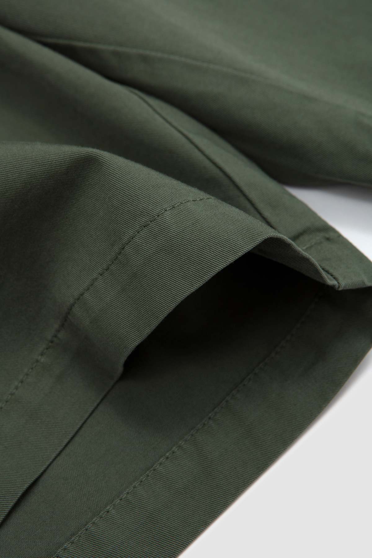 Universal Works Simple Short Kelly Cotton Shorts - Olive - Image 4 of 5