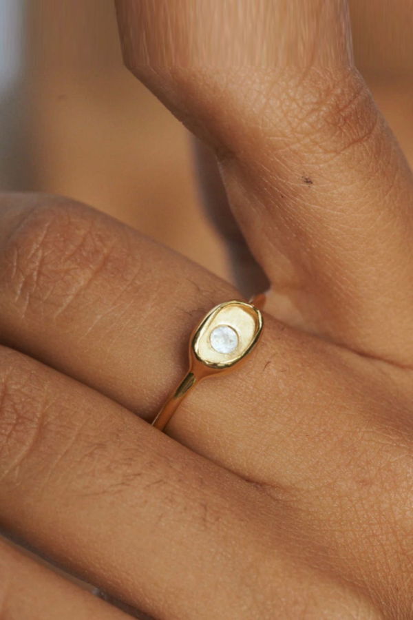 Carina Hardy Solo Ring - Gold