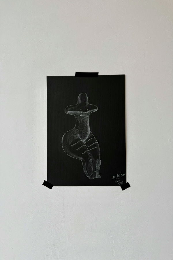 K M by L A N G E Cucuteni Mother – Series 19/36 Art Print