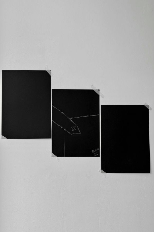 K M by L A N G E Crisscross Knot – Series 28/36 Art Print