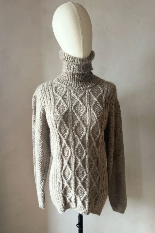 Studio Minimale Lalela Open-Back Turtleneck - Pastel Mint