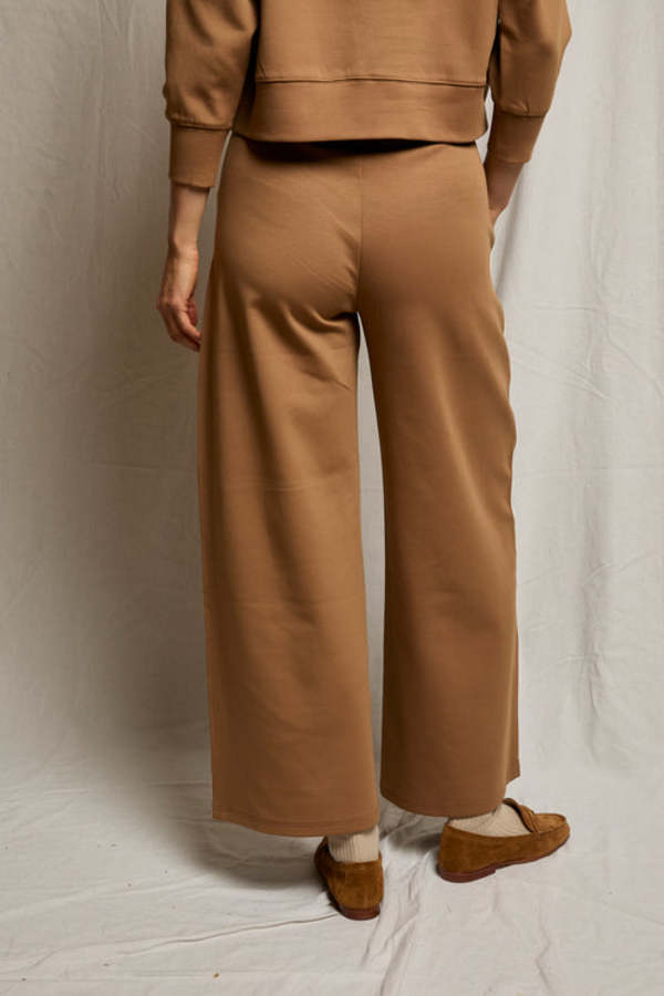 Perfect White Tee Mikos Wide Leg Pant with Pockets