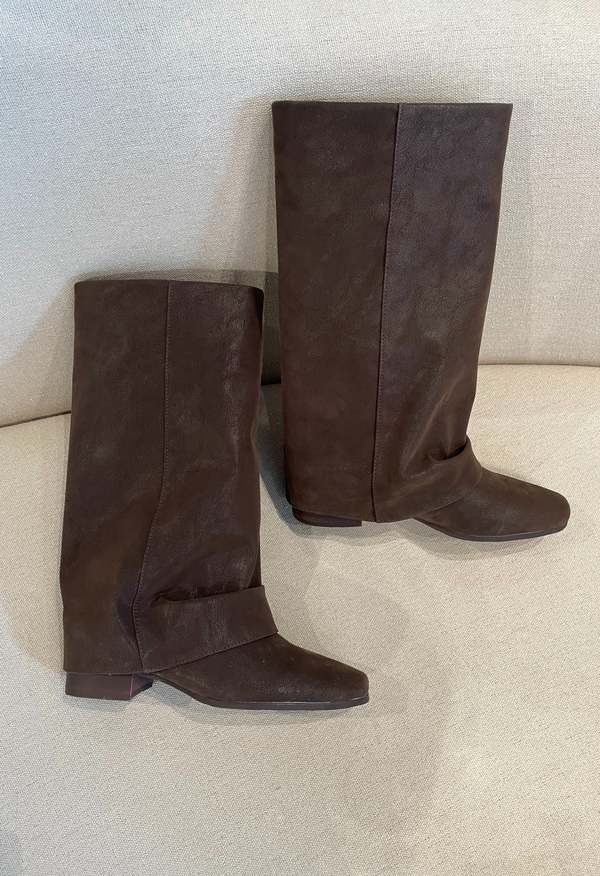 The NKC Store Kenna Boots - Brown