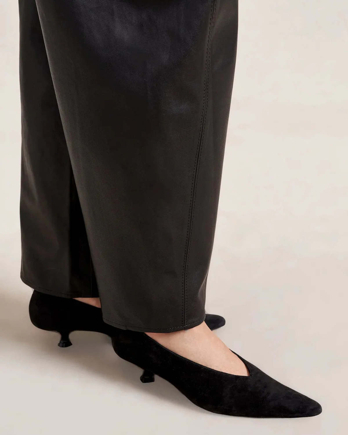 La Ligne Leather Barrel Colby Pant Pants - Black - Image 6 of 7