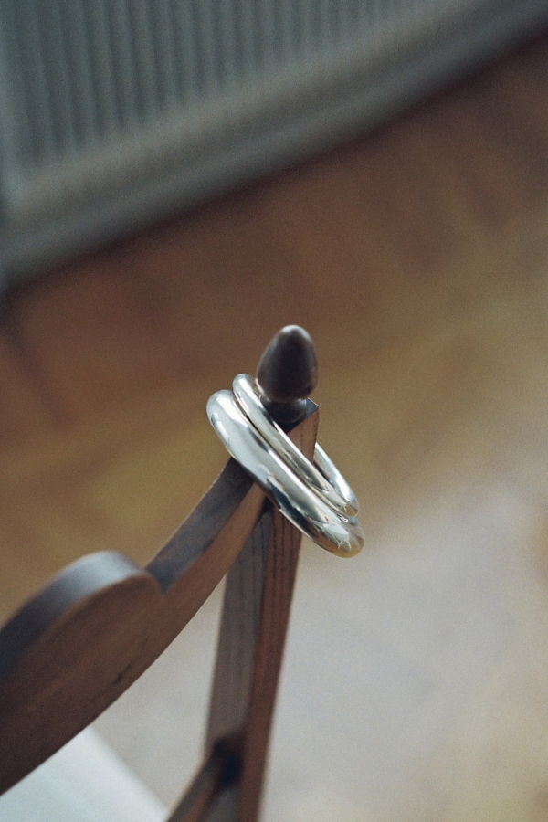 Annika Inez Slender Tube Bangle - Silver