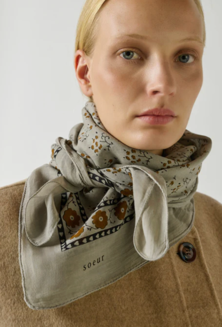 Auralee Cashmere Check Stole - Brown/Yellow Check | Garmentory