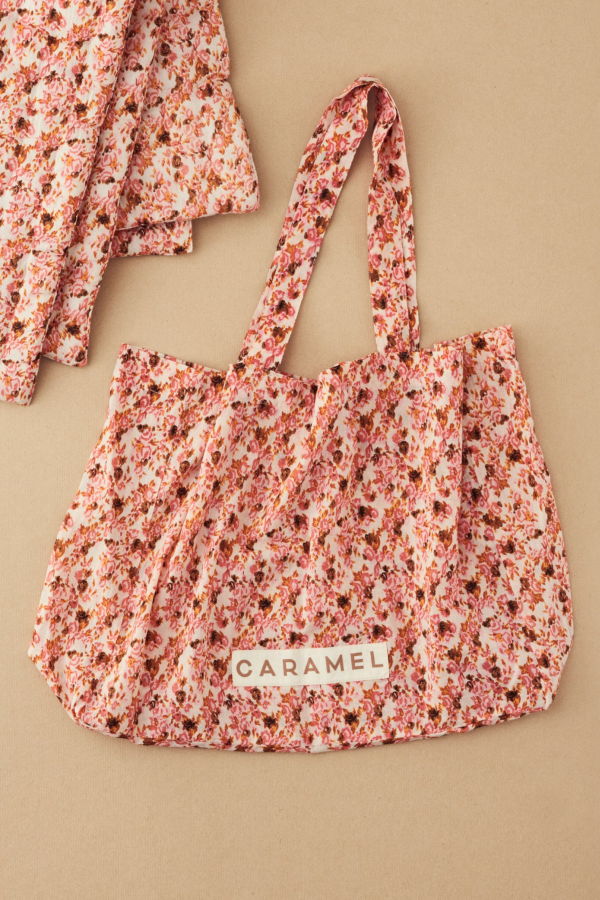 Caramel SHELL TOTE BAG - BRIGHT PINK FLORAL