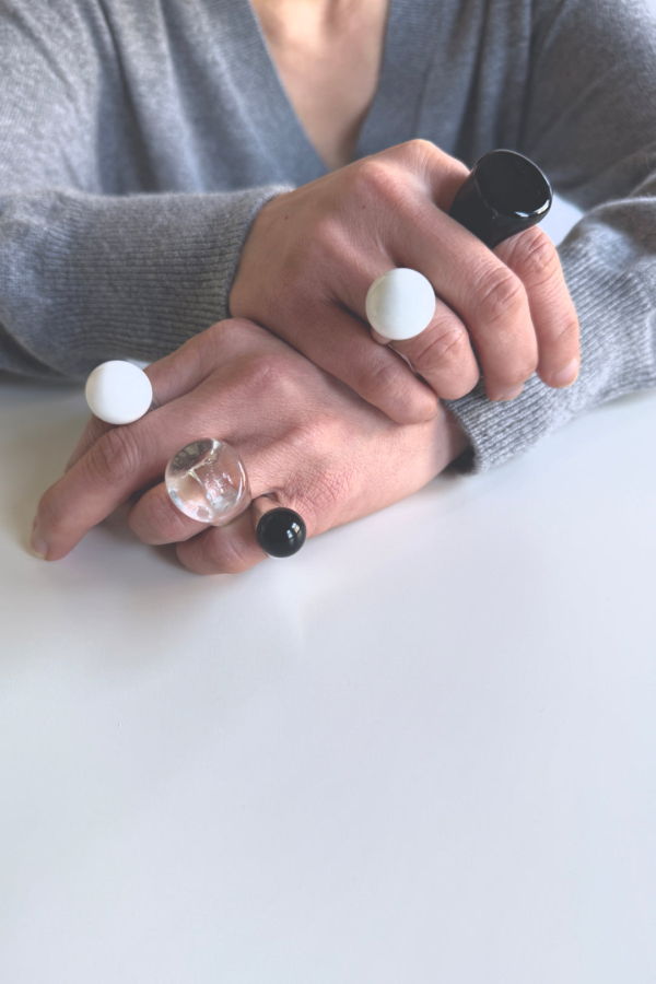 Mosquito Nils Onyx Pinky Ring